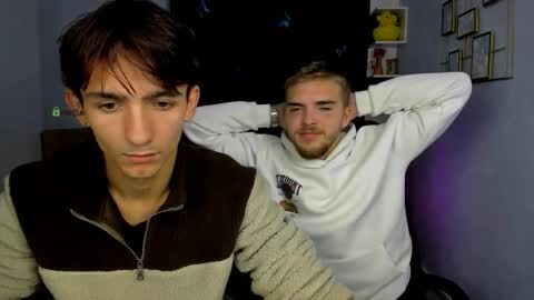 tobi_yours online show from 10/04/25, 07:12