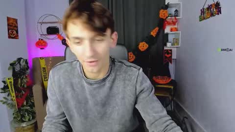 tobi_yours online show from 10/28/25, 08:55