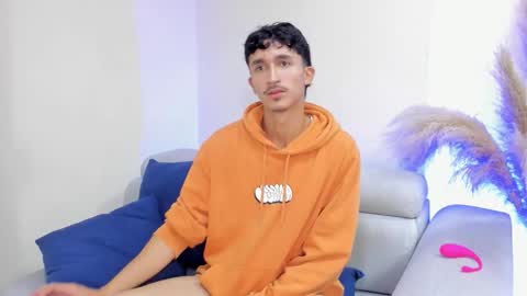 Tobias  online show from 10/09/25, 12:58