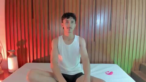 Tobias  online show from 10/11/25, 01:31