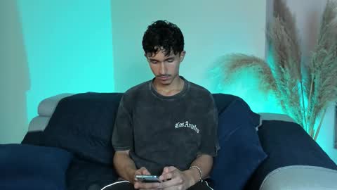 Tobias  online show from 10/25/25, 08:03