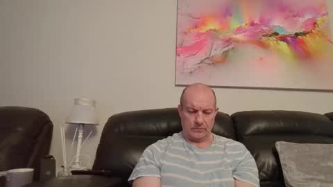 Snapshot of toerag69 chatting on 04/06/26, 12:17 toerag69 online show from 04/06/26, 12:17