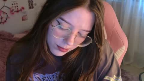 Snapshot of tofummuch chatting on 05/29/26, 05:27 Elma online show from 05/29/26, 05:27