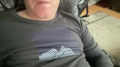 Snapshot of toggaman chatting on 11/22/25, 06:07 Joshua1983 online show from 11/22/25, 06:07