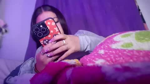 Snapshot of tokiio_petit chatting on 12/01/25, 11:48 Tokio petit online show from 12/01/25, 11:48