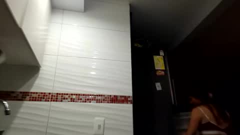 Snapshot of tokiio_petit chatting on 12/14/25, 06:34 Tokio petit online show from 12/14/25, 06:34