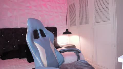 Snapshot of tokio_dl chatting on 12/02/24, 11:51 tokio_dl online show from 12/02/24, 11:51