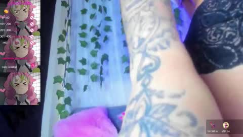 Snapshot of tokito_mitsuri chatting on 11/11/25, 01:22 tokito mitsuri online show from 11/11/25, 01:22