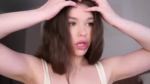 Alice  Alice -   online show from 06/12/26, 03:33