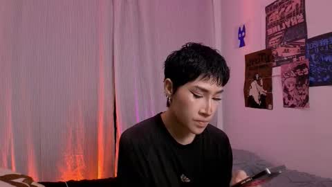 Snapshot of tokyo_blues chatting on 01/13/26, 02:39 Halsey Sofii online show from 01/13/26, 02:39