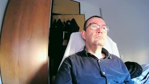 tolon408472 online show from 02/05/25, 08:00