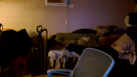 tom112292014 online show from 09/15/25, 01:05