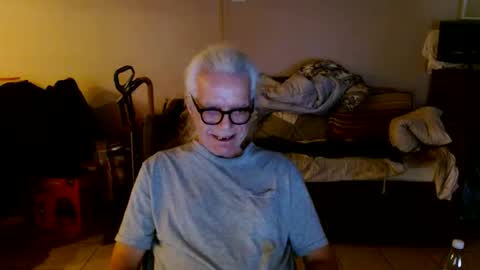 tom112292014 online show from 09/22/25, 12:40