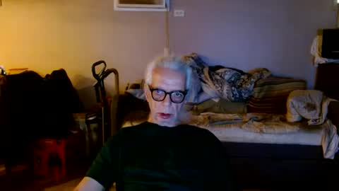 tom112292014 online show from 10/04/25, 12:47