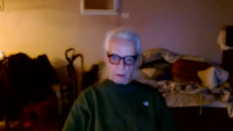 Snapshot of tom112292014 chatting on 11/09/25, 12:14 tom112292014 online show from 11/09/25, 12:14