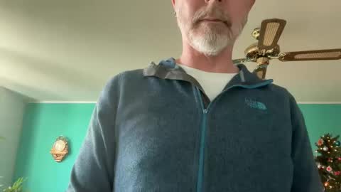 Snapshot of tom__uncut chatting on 12/15/24, 11:12 Tom online show from 12/15/24, 11:12