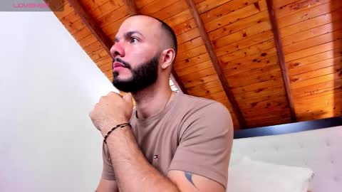   online show from 10/19/25, 01:23