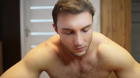 Tom online show from 09/20/25, 07:31