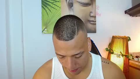 Tom muscle1 online show from 12/04/24, 12:03