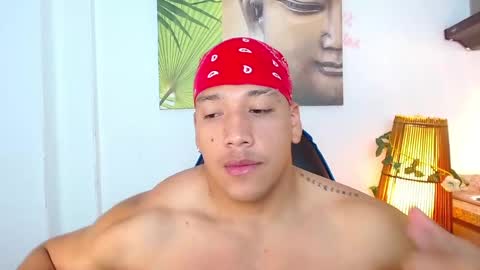 Tom muscle1 online show from 12/17/24, 12:54