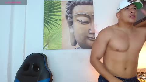 Tom muscle1 online show from 01/08/25, 03:17