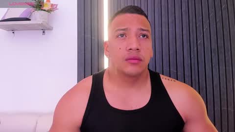 Tom muscle1 online show from 09/20/25, 11:44