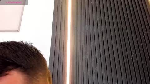 Tom muscle1 online show from 10/17/25, 11:57