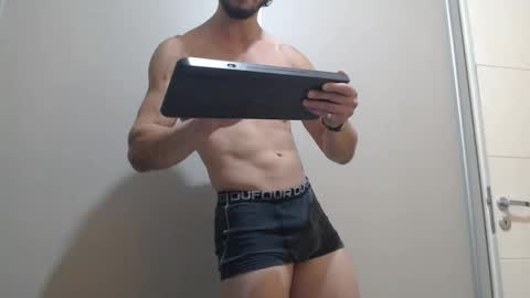 tom_show online show from 02/03/25, 06:34