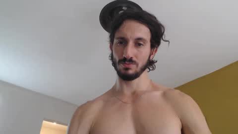 tom_show online show from 02/03/25, 05:03