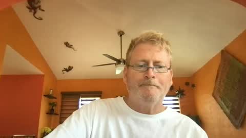 Hola online show from 06/15/26, 09:17