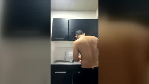 tomasstyl_ online show from 06/26/26, 02:27