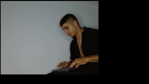 Snapshot of tomaz_18 chatting on 01/13/26, 12:38 tomaz_18 online show from 01/13/26, 12:38