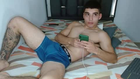 Snapshot of tomaz_18 chatting on 02/25/26, 01:04 tomaz_18 online show from 02/25/26, 01:04
