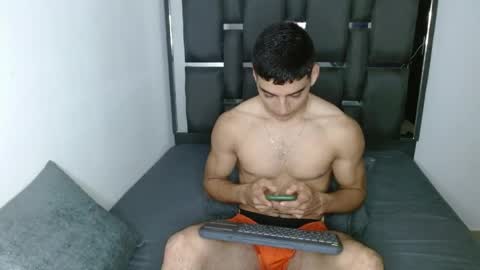 Snapshot of tomaz_18 chatting on 04/03/26, 12:52 tomaz_18 online show from 04/03/26, 12:52