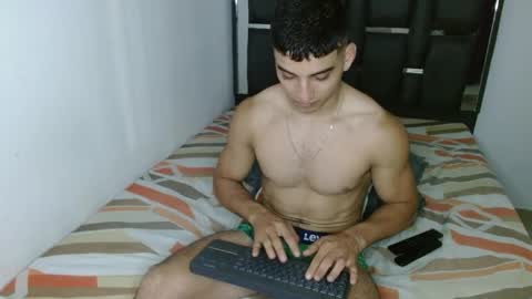 Snapshot of tomaz_18 chatting on 04/10/26, 03:50 tomaz_18 online show from 04/10/26, 03:50