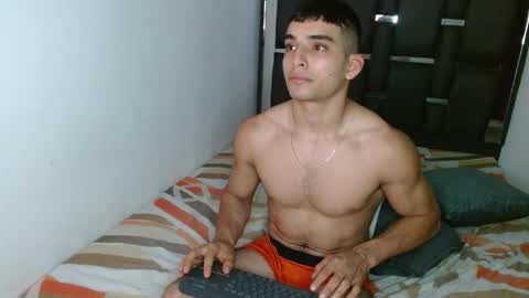 Snapshot of tomaz_18 chatting on 04/18/26, 12:03 tomaz_18 online show from 04/18/26, 12:03