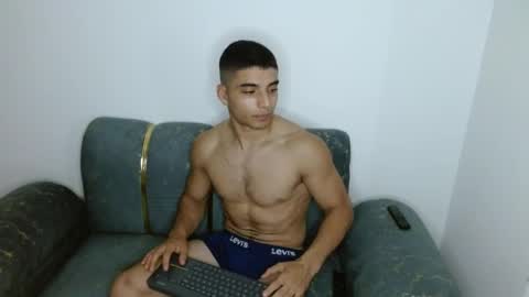 Snapshot of tomaz_18 chatting on 05/22/26, 09:09 tomaz_18 online show from 05/22/26, 09:09