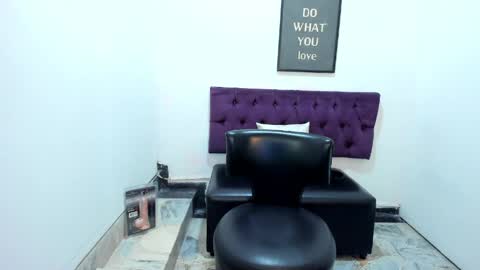 Snapshot of tomboy_natali chatting on 05/16/26, 12:07 IAN SAYD online show from 05/16/26, 12:07