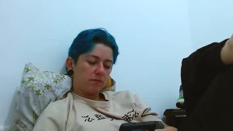 Snapshot of tomboyblue chatting on 03/08/26, 09:29 Blue online show from 03/08/26, 09:29