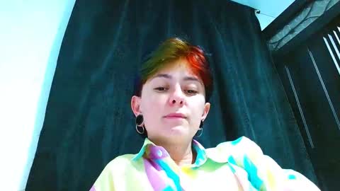 Snapshot of tomboyblue chatting on 04/19/26, 01:49 Blue online show from 04/19/26, 01:49
