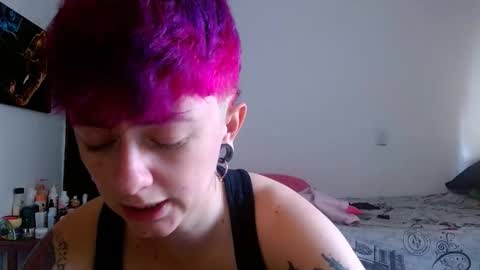 Snapshot of tomboyblue chatting on 05/14/26, 07:31 Blue online show from 05/14/26, 07:31