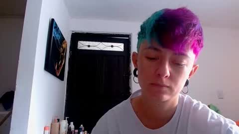 Snapshot of tomboyblue chatting on 05/19/26, 06:25 Blue online show from 05/19/26, 06:25