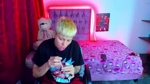 tomboygirl69 online show from 12/22/24, 03:33