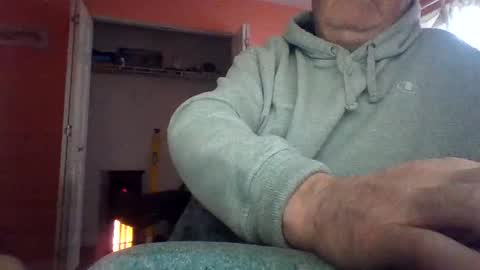 Snapshot of tomcat4848 chatting on 10/30/25, 05:02 tomcat4848 online show from 10/30/25, 05:02