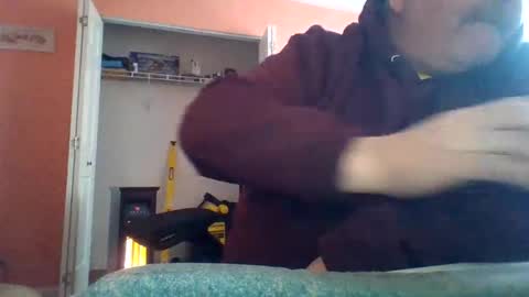 Snapshot of tomcat4848 chatting on 11/11/25, 04:18 tomcat4848 online show from 11/11/25, 04:18