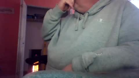 Snapshot of tomcat4848 chatting on 11/12/25, 05:13 tomcat4848 online show from 11/12/25, 05:13