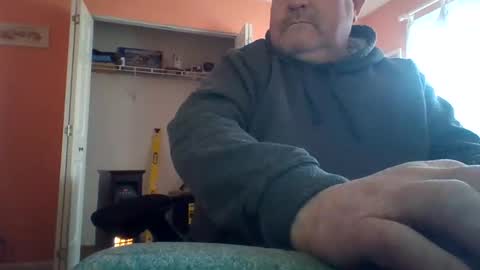 Snapshot of tomcat4848 chatting on 11/24/25, 05:34 tomcat4848 online show from 11/24/25, 05:34