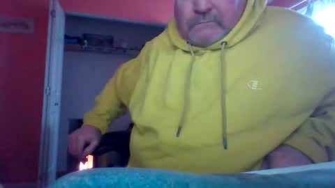 Snapshot of tomcat4848 chatting on 11/25/25, 05:46 tomcat4848 online show from 11/25/25, 05:46