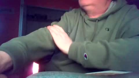 Snapshot of tomcat4848 chatting on 11/30/25, 02:04 tomcat4848 online show from 11/30/25, 02:04