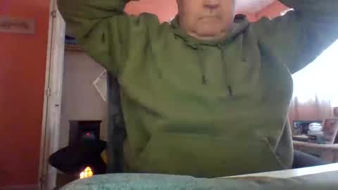 Snapshot of tomcat4848 chatting on 11/30/25, 05:06 tomcat4848 online show from 11/30/25, 05:06